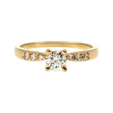 Anillo "Río L" oro amarillo 14K, diamante lg 0.32ct IGI