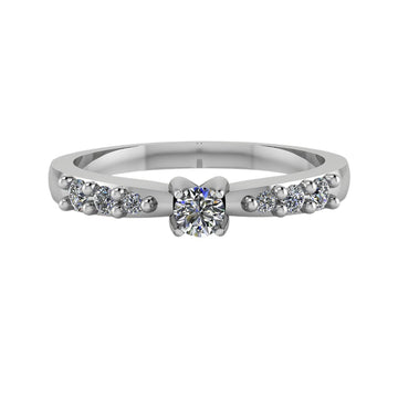 Anillo con diamantes laterales modelo Río - MYP Joyeros