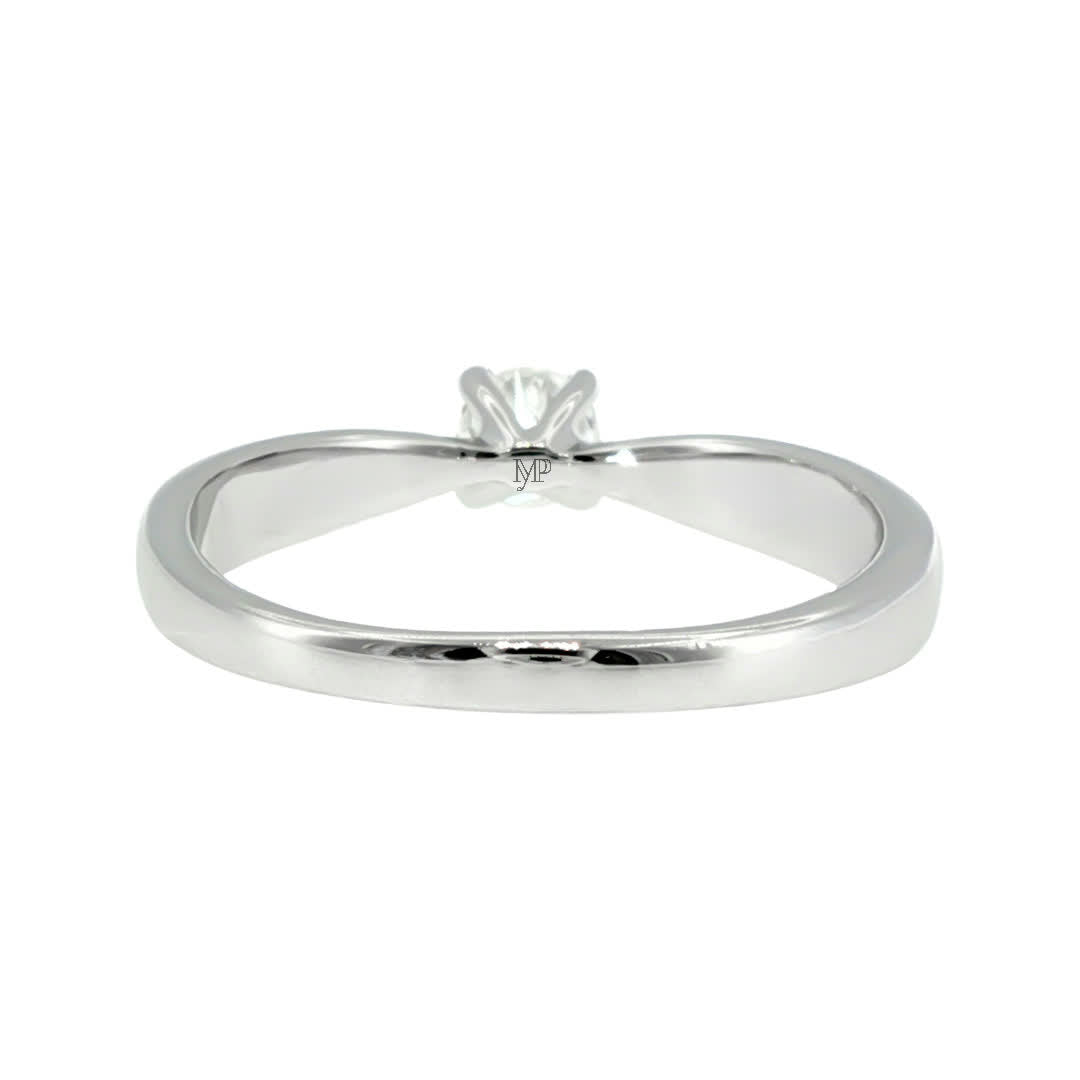 Anillo "Río" oro blanco 14K, diamante lg 0.24ct Bluish