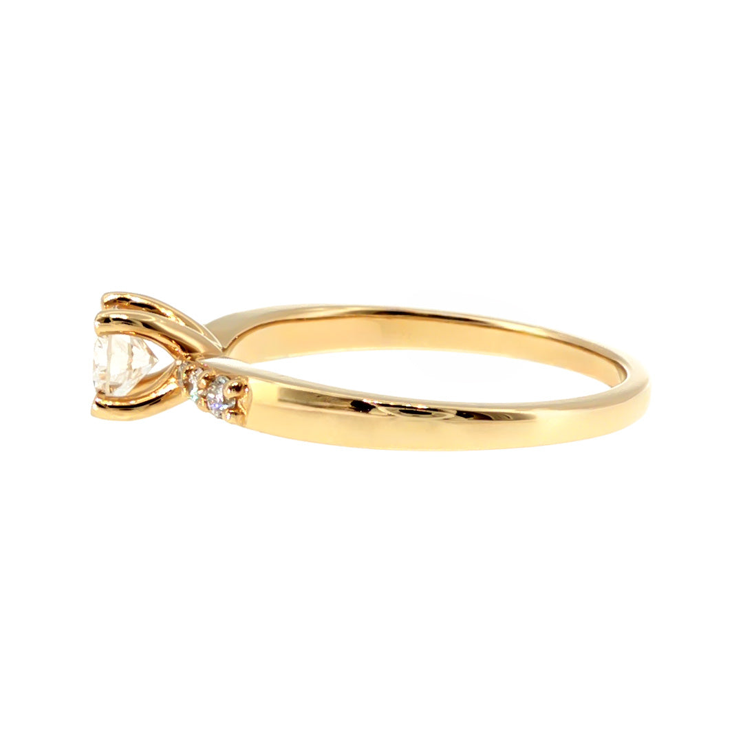 Anillo "Río L" oro amarillo 14K, diamante lg 0.32ct IGI