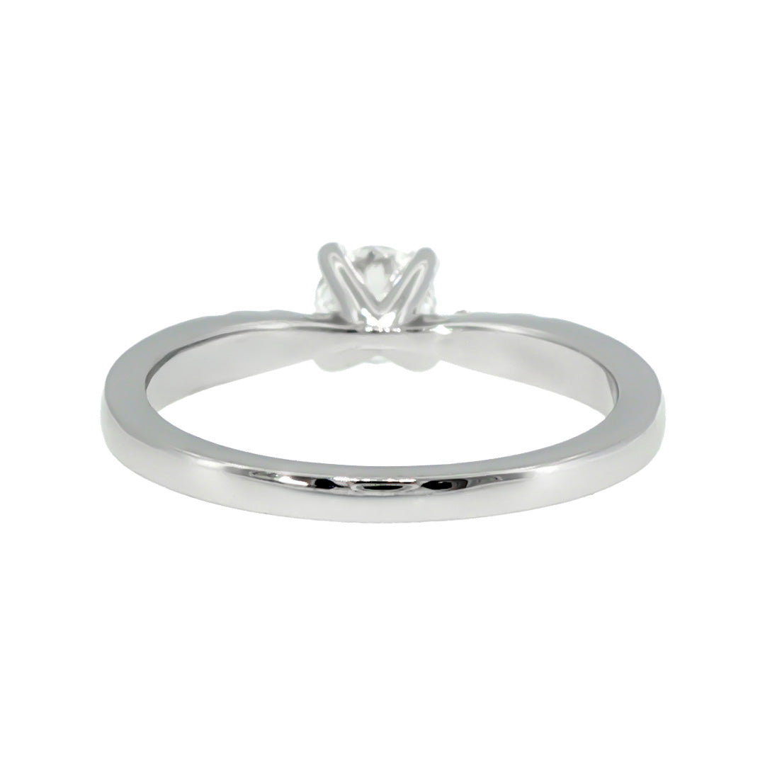 Anillo "Río L" oro blanco 14K, diamante lg 0.41ct H&A IGI