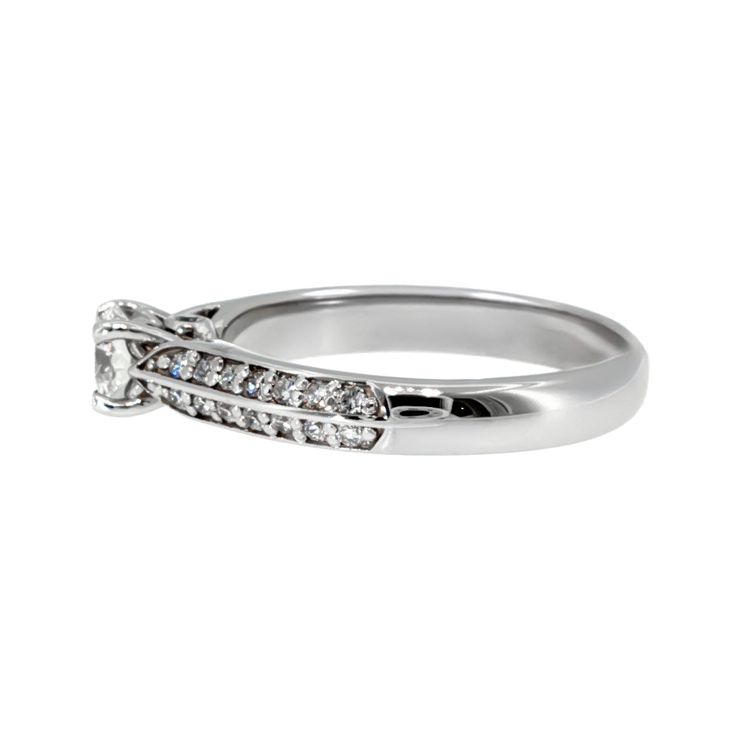 Anillo "Sena" oro blanco 14K, diamante lg 0.31ct H&A IGI